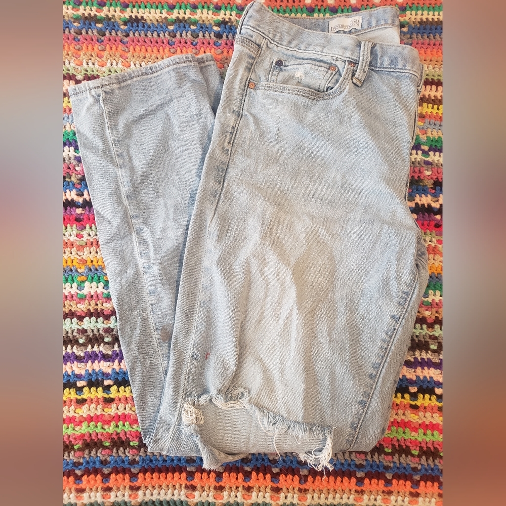 Vintage Gap Sexy Boyfriend low/mid rise distressed jeans